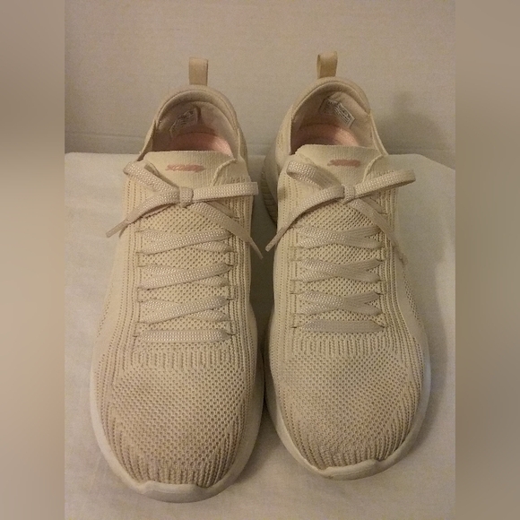 Skechers Tan Natural Memory Foam Slip-on Size 9.5 - Picture 1 of 4